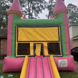 ((((( BIUNCE HIUSES ))))))