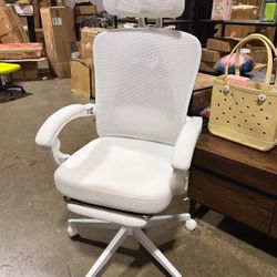 Brand new Brand new .very comfortable 🌻🌻..Office Chair with Footrest, Ergonomic Desk Chair with Adjustable 2D Lumbar Support, High Back Computer Cha