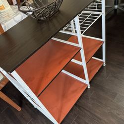 kitchen baker’s rack