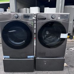 LG washer and dryer set gas black Stainless Is open box