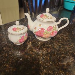 Gracie Tea Pot And Sugar