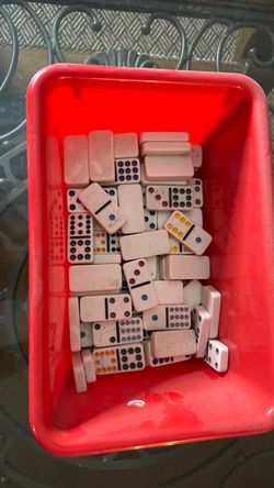 Dominoes