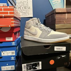 Air Jordan 1 Mid “Coconut Milk” size 12