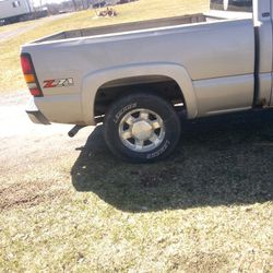 2005 GMC Sierra