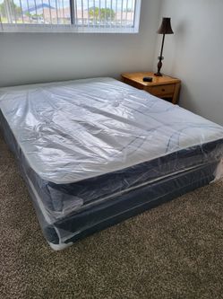 NEW QUEEN-SIZE MATTRESS AND BOX SPRING
