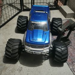 Traxxas T Maxx 