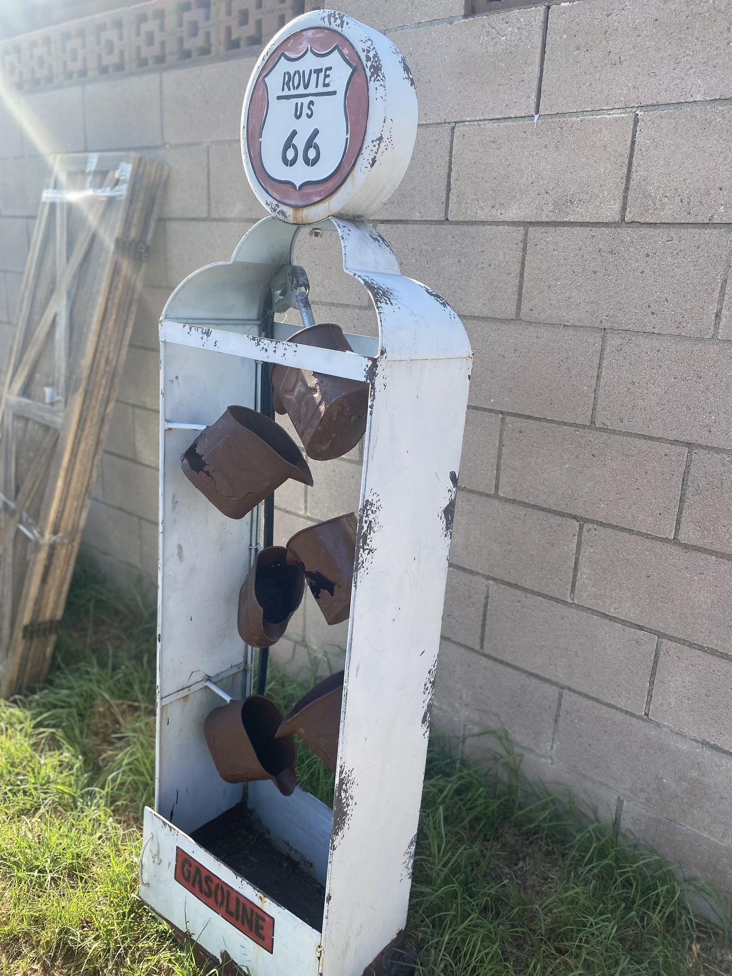 Route 66 Metal Garden Decor