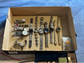Selling my random jewelry