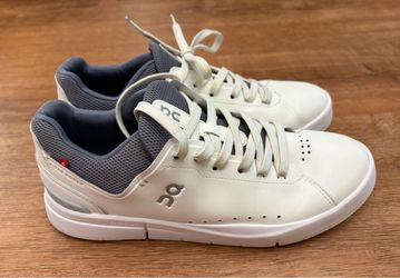 On Cloud The Rodger Advantage  Sneakers. Size 9 Women’s/ 8 Men
