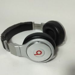 DISCONTINUED / Beats Pro Headphones by Dr. Dre Over the Ear DJ/Studio Headphones
