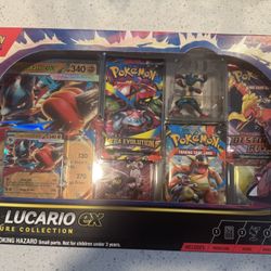 Mega Lucario ex Premium Figure Collection