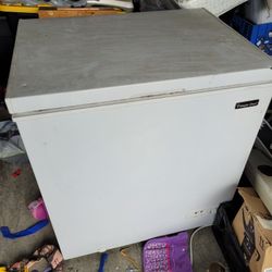 Magic Chef Chest Freezer