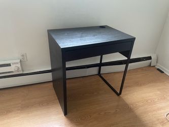 Black Computer Work Desk W/ Drawer
