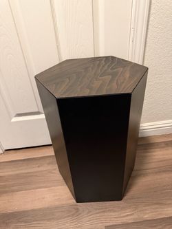 Hexagonal coffee table