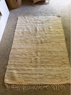 Hand-Woven Cotton Rag Rug with Fringe