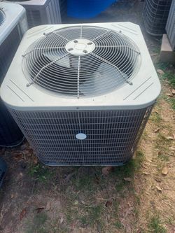 4 Ton Condenser Unit R410a. Installed 