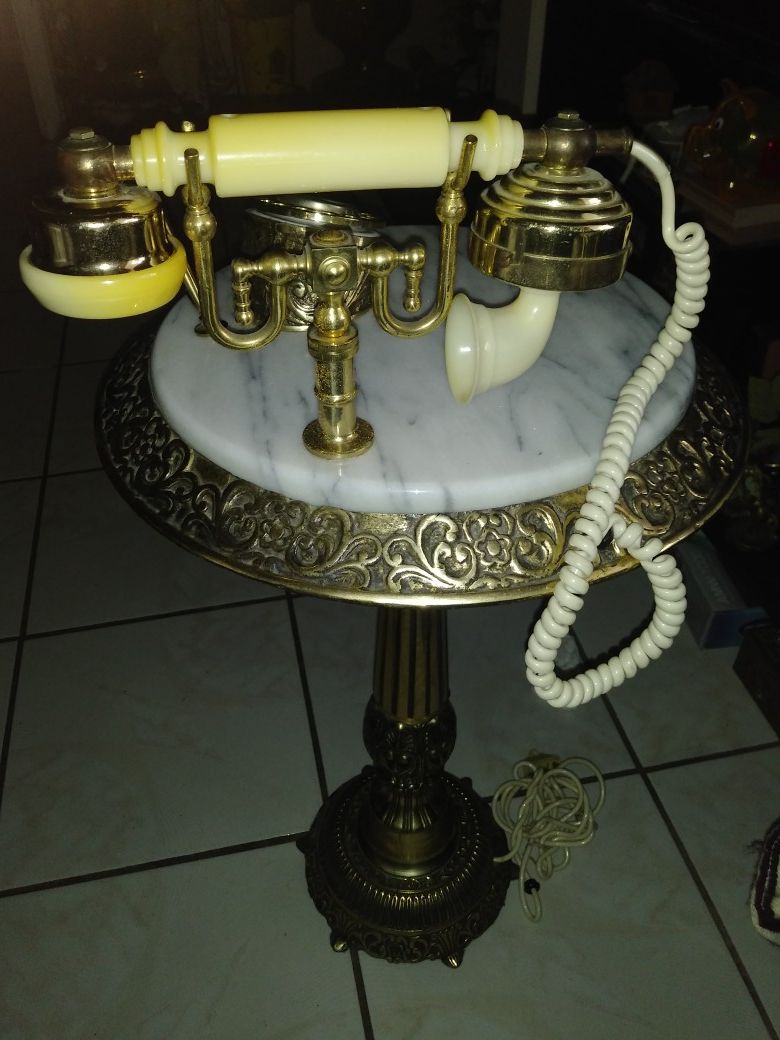 Antique Marble table w/ rotary phone 450 obo