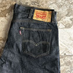 Black 501 Levis