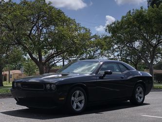 2012 DODGE CHALLENGER SXT