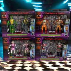 Five Nights at Freddy's Endo Series Roxanne Wolf Figure Set