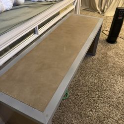 **** ONLY $80 ***** 2 Tone Table 