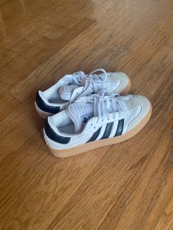 Adidas shoes size 6