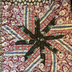 Beautiful Vintage Quilt 