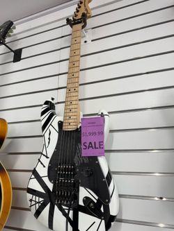 Fender EVH Frankenstrat Guitar 🎸 (WMP017688)