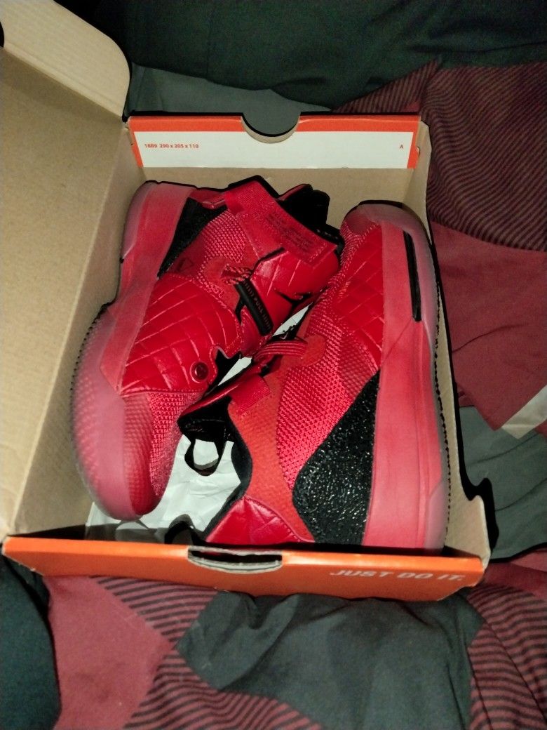 Red Jordans Size 5.5