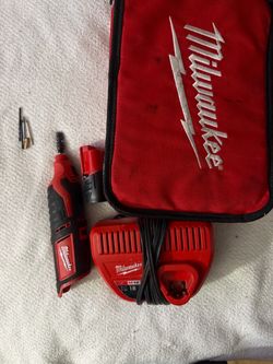 Milwaukee M12 Rotary Tool with Charger and Bag