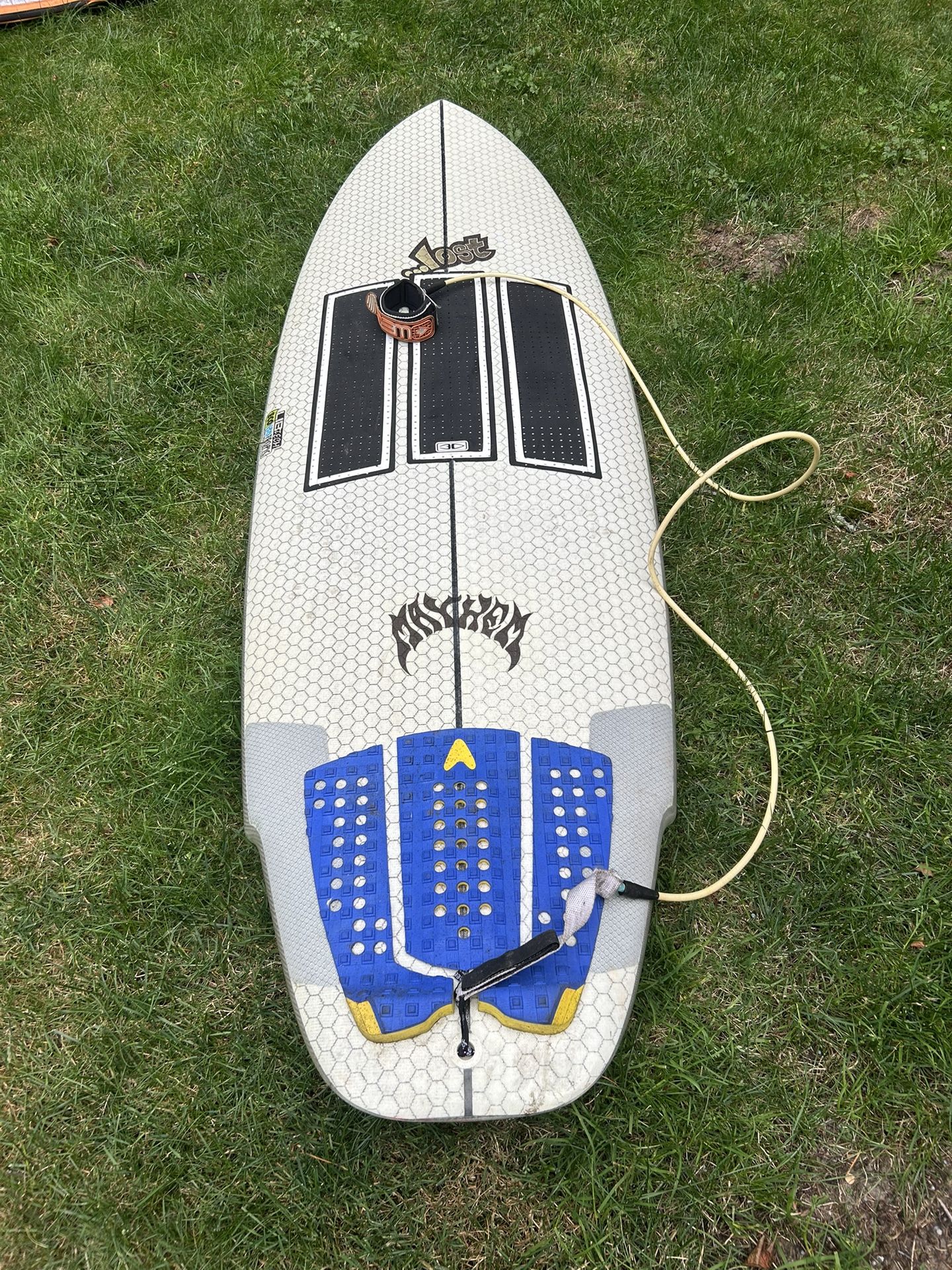 Lib/Lost Surfboard