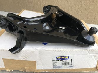 Moog lower front right side control arm & ball joint assembly fitting 04 Ford Sport Trac pt.#RK620320