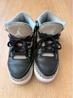 Air Jordan 3 Retro green glow