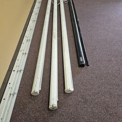 🎬 Vutec Projector Screens – Large & Medium Sizes Available!