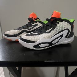 Jordan Tatum  1 Size 4Y 