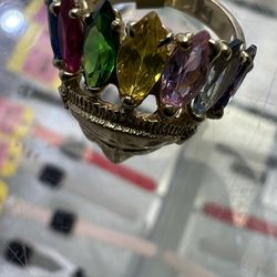 Gold 14 K  Ring Size  9💍$580