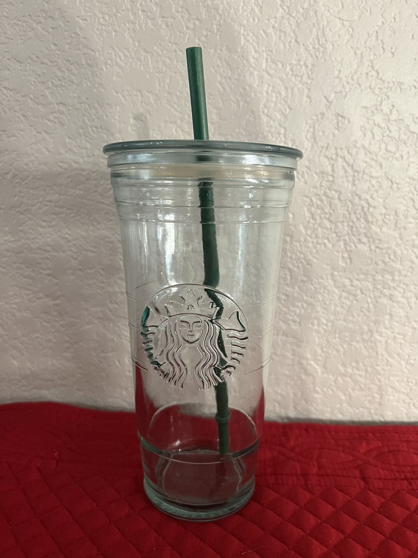 Starbucks 20oz Glass Tumbler With Lid And Straw for Sale in Mesa