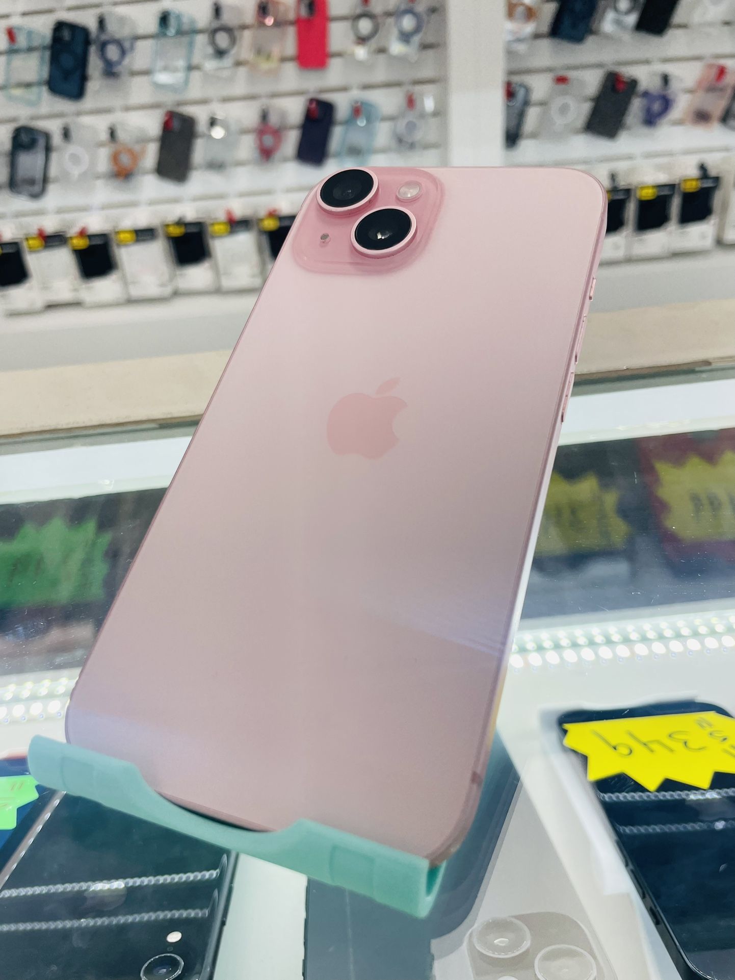 iPhone 15 128gb T-Mobile Or Metro 