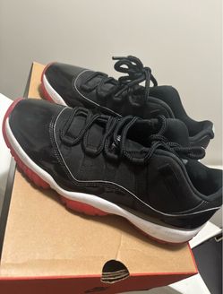 Mens jordans SIZE 8