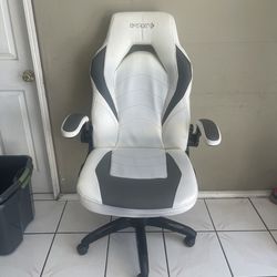 Desk chair