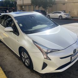 2016 Toyota Prius III Touring