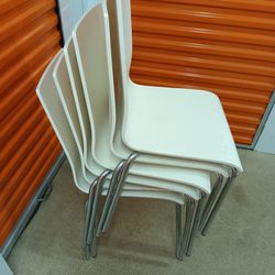 6 White Chairs