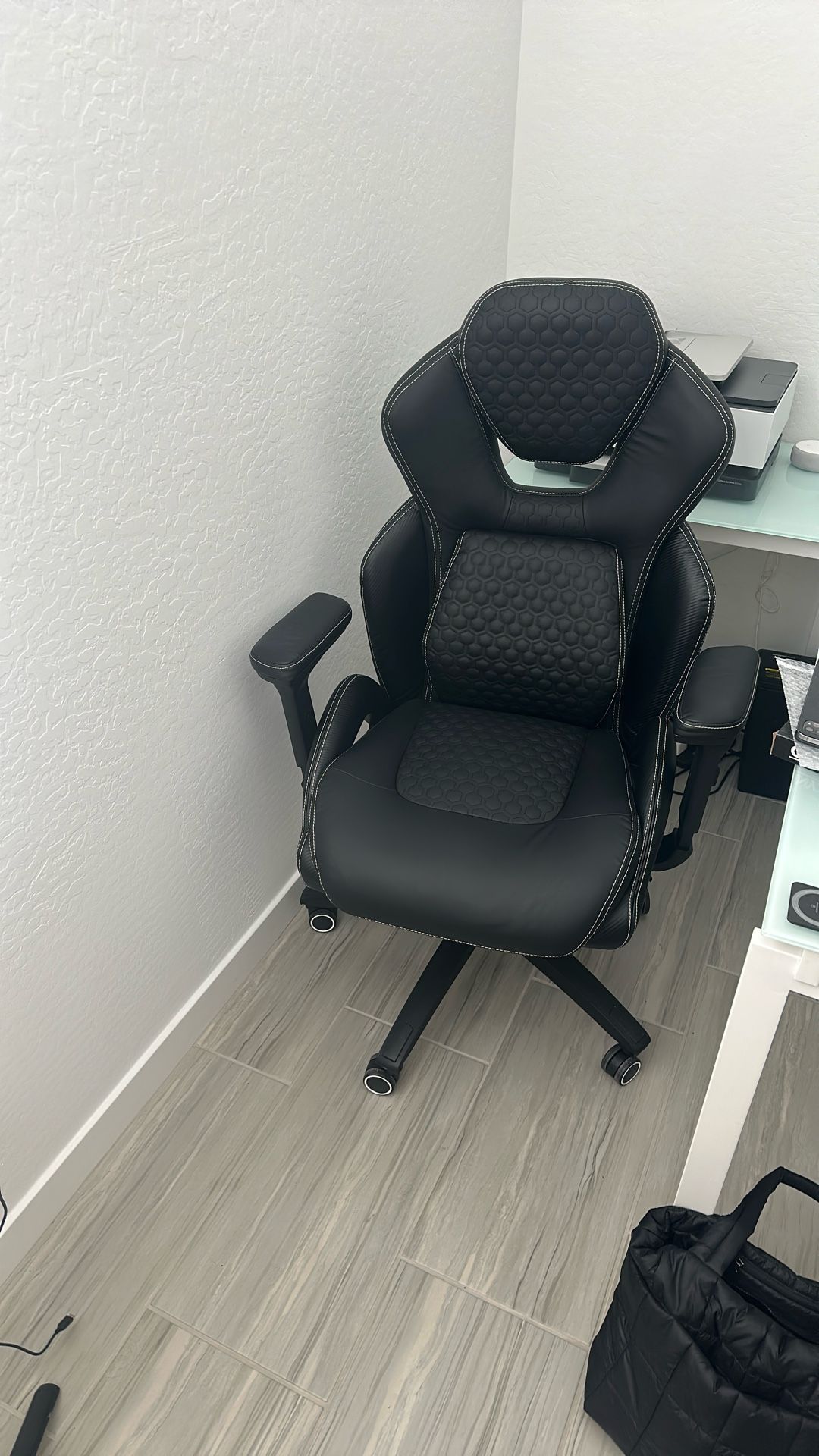 Computer Gaming Chair BRAND NEW