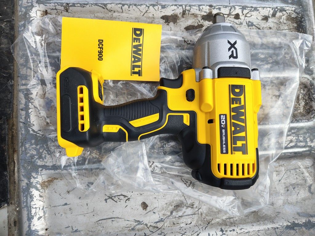 DeWalt 20 Volt Impact Wrench 1/2 $250