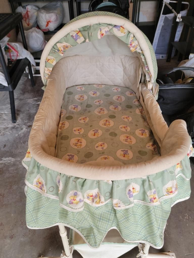 Winnie The Pooh Bassinet