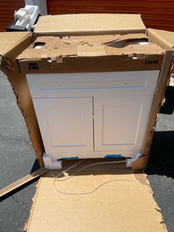 EVERDEAN 30" WHITE VANITY
