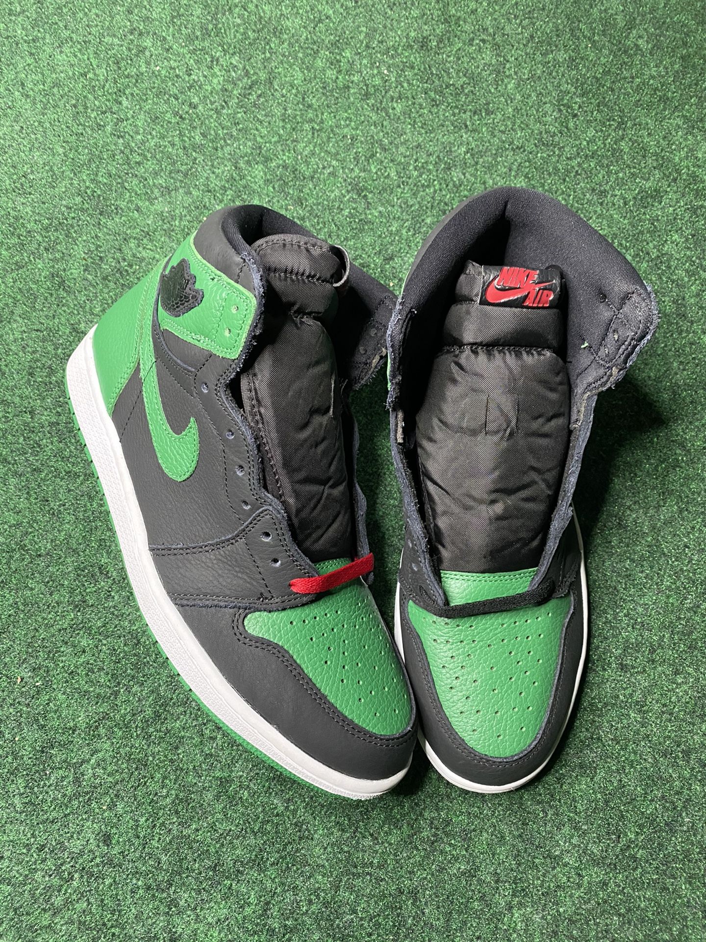 Jordan 1 Pine Green 