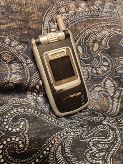 Flip Phone LG VX7000