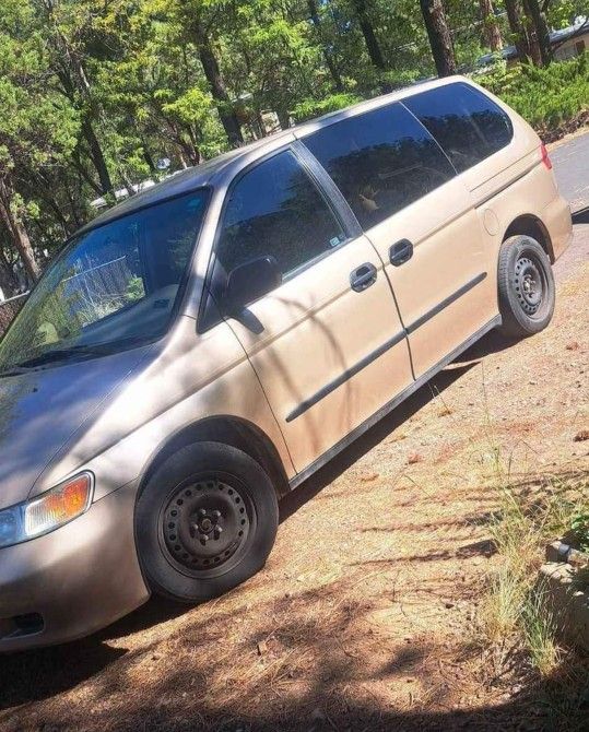 2000 Honda Odyssey