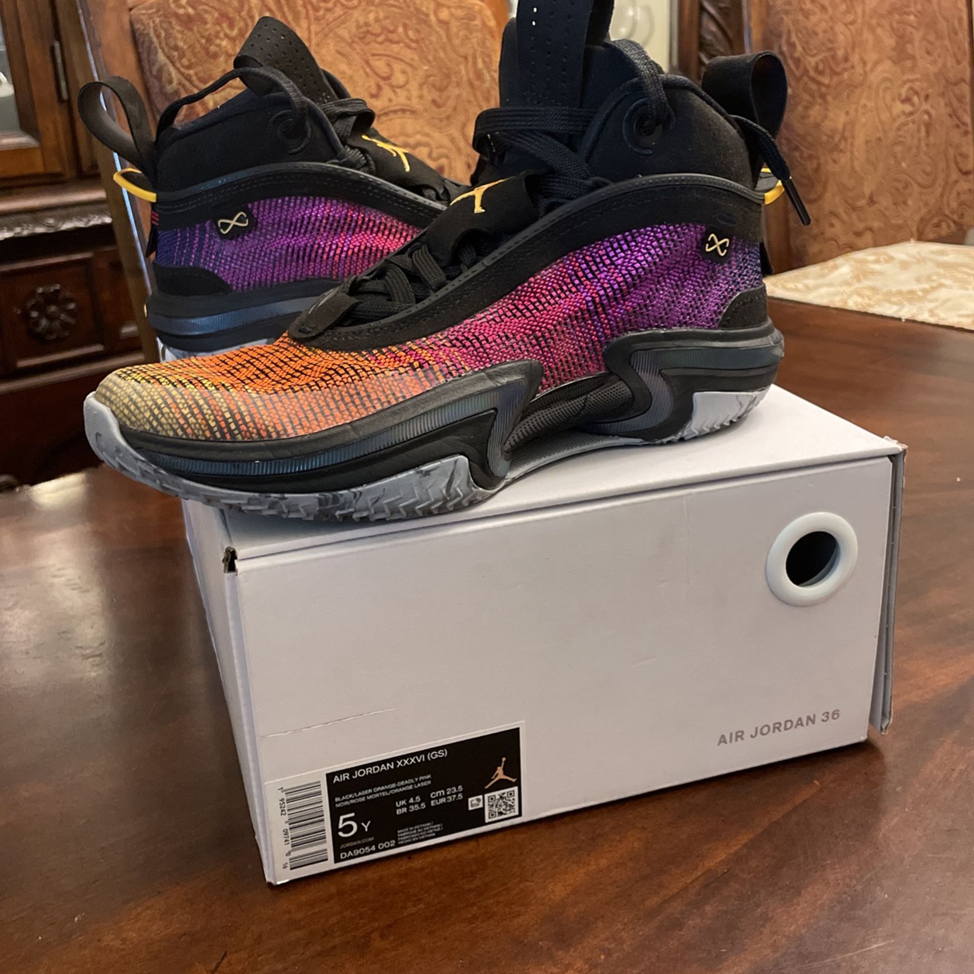 Basketball Shoes Jordans 5y Nike Boys Air Jordan White Size 5Y